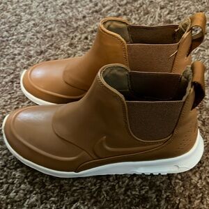 Nike Sneaker Boots